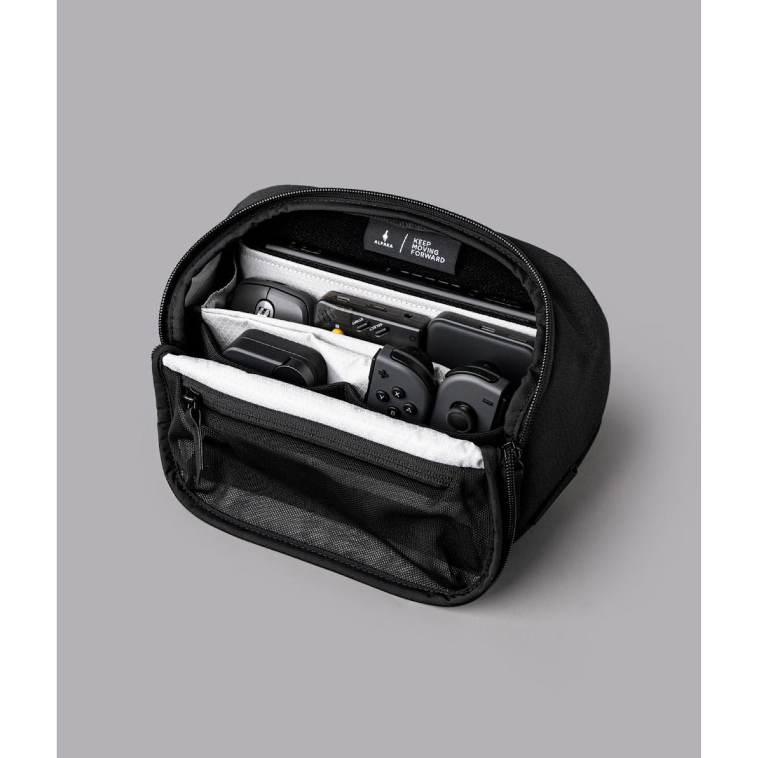 ALPAKA Vertex Pouch Mini 2L Axoflux 300D (Black)