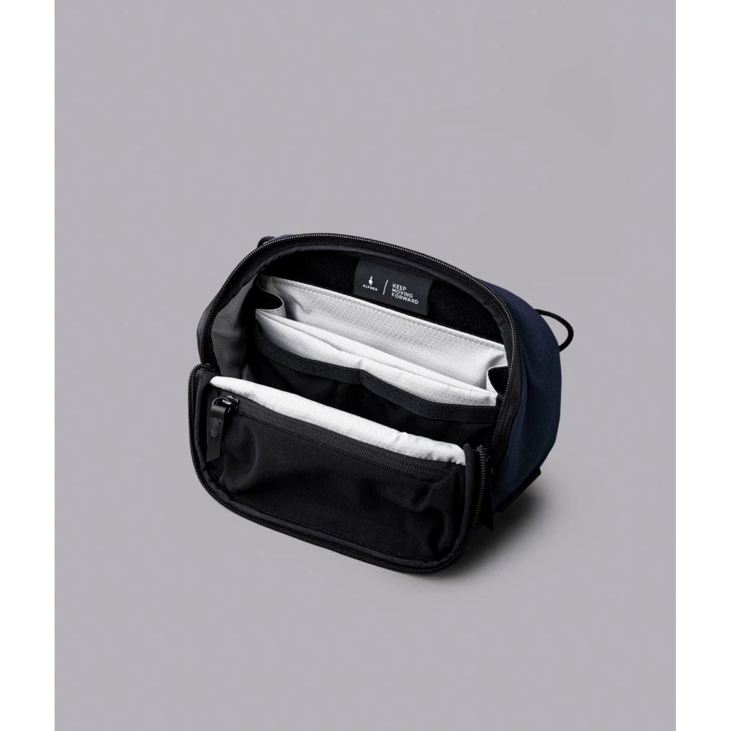 ALPAKA Vertex Pouch Mini 2L Axoflux 300D (Blue)