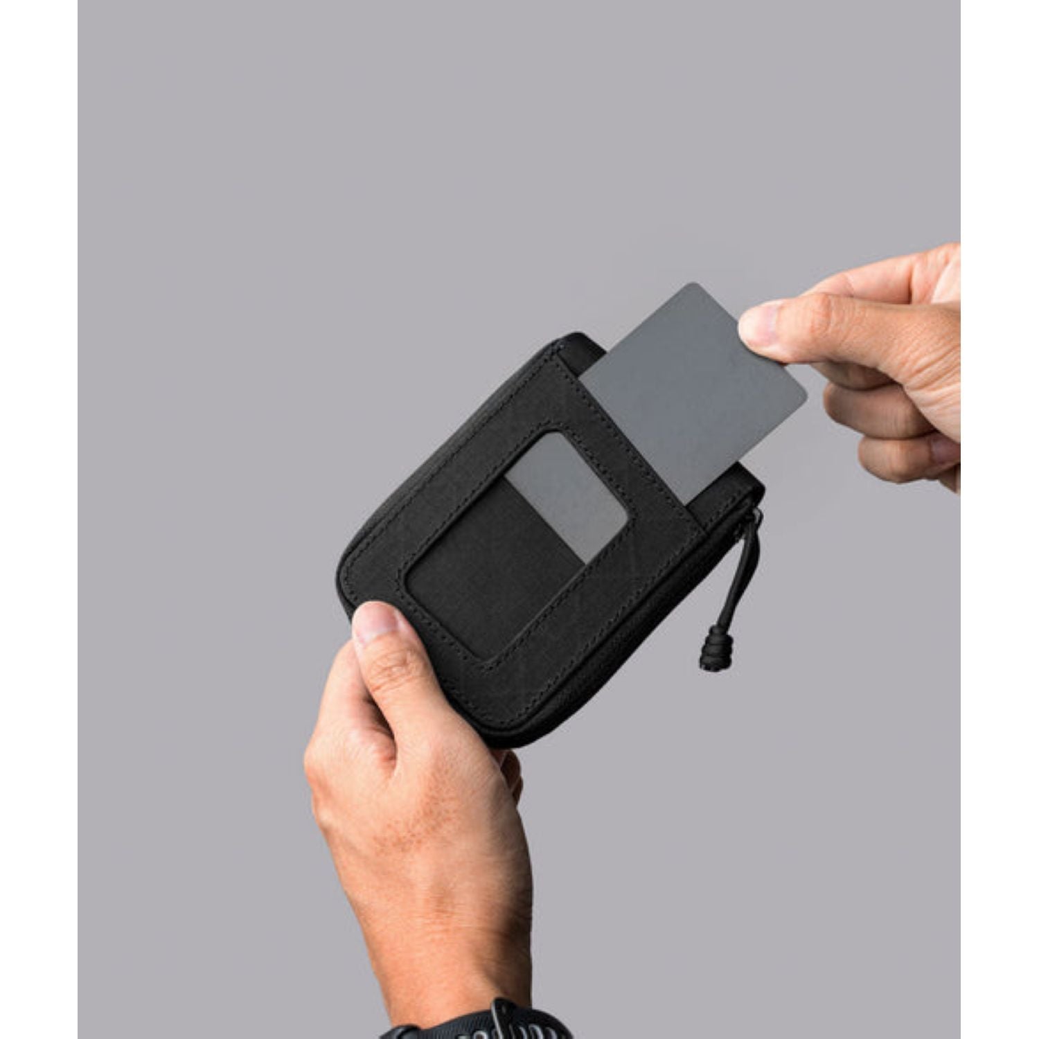 ALPAKA Zip ID  Wallet Axogrid 210D (Black)