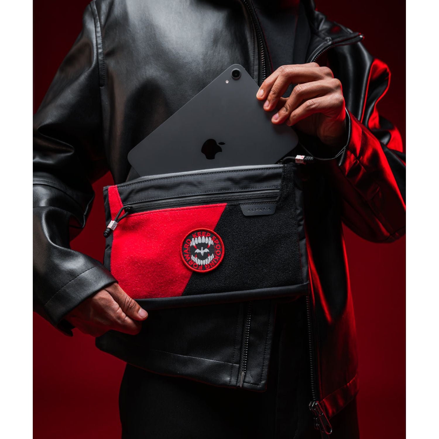 ALPAKA Zip Pouch Max Axoflux 210D - Vampire Edition Black