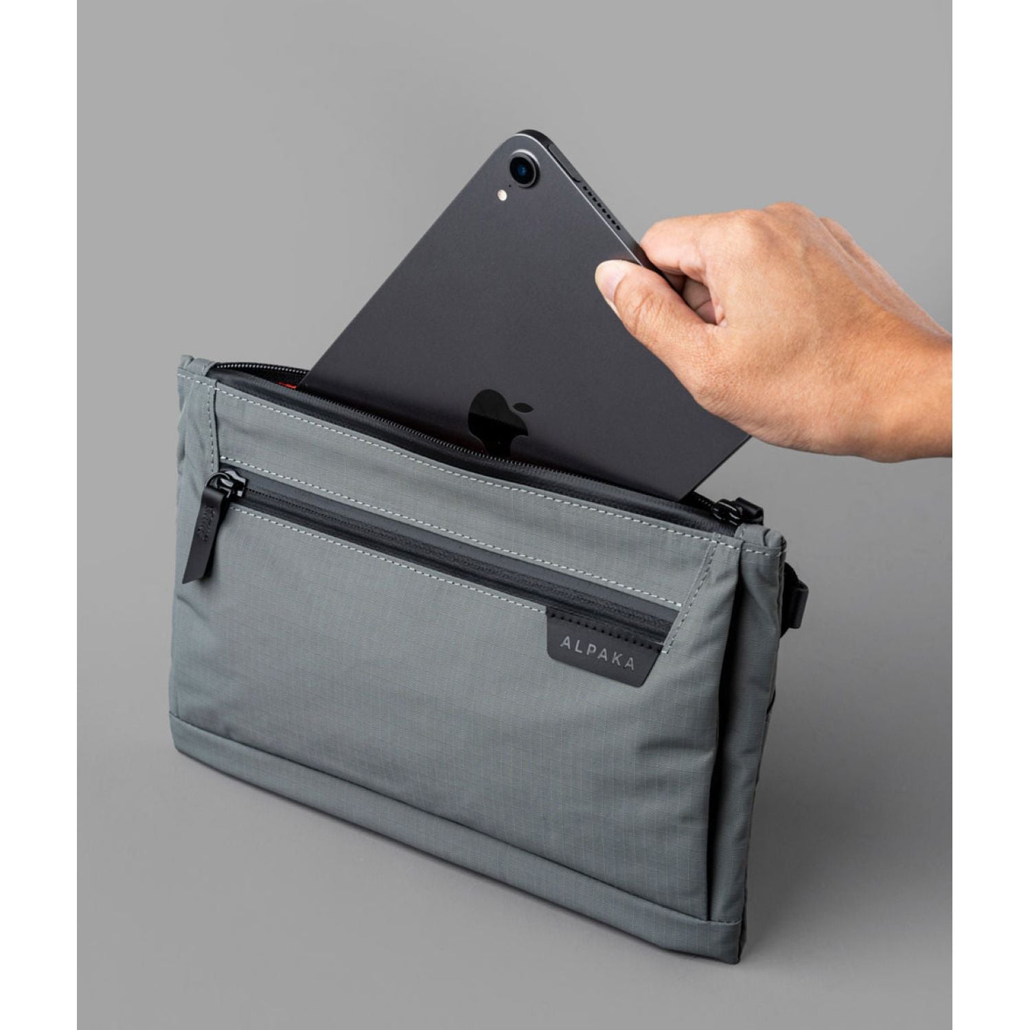 ALPAKA Zip Pouch Max V2 Axoflux 210D (Grey)
