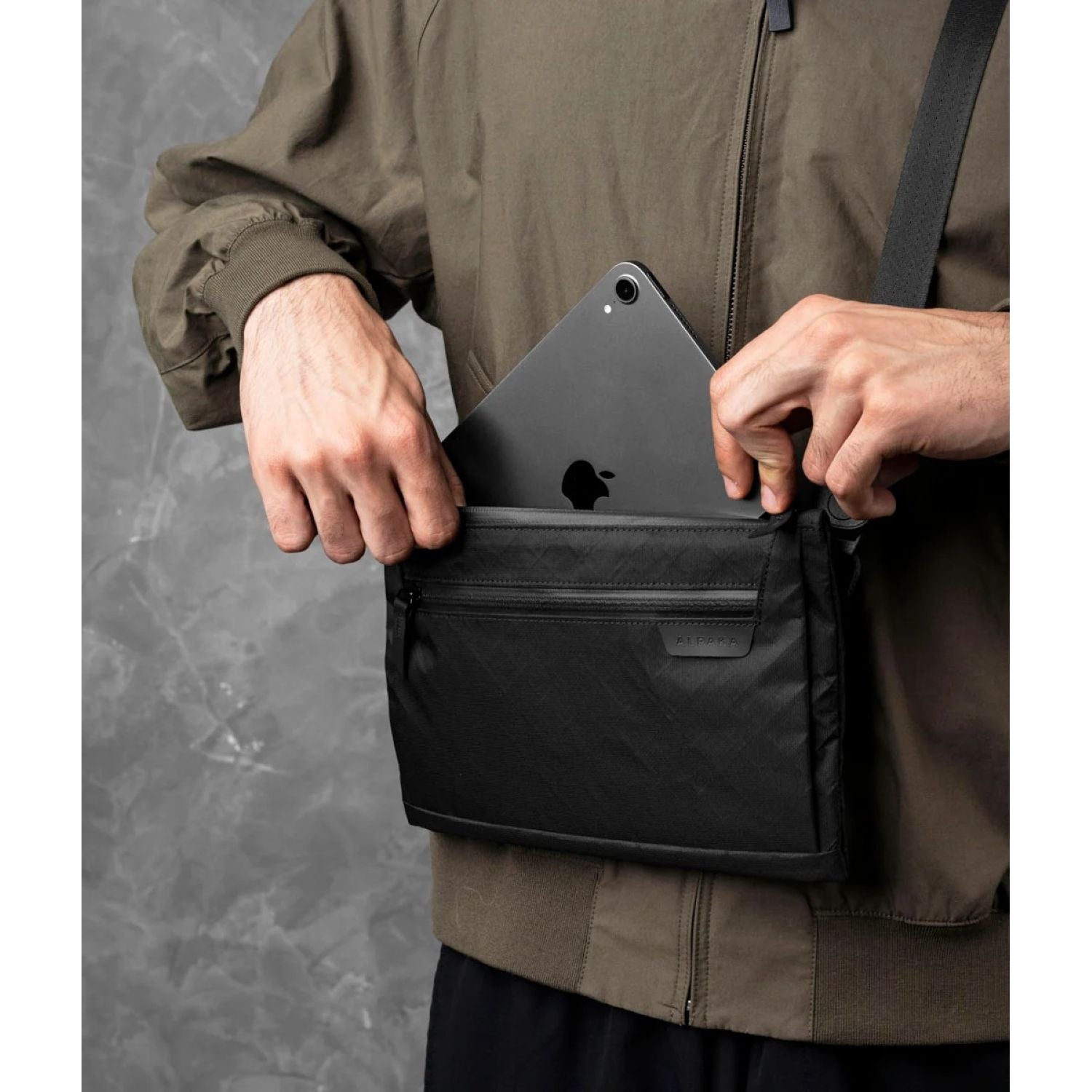 ALPAKA Zip Pouch Max V2 Ultradyne 100D (Black)