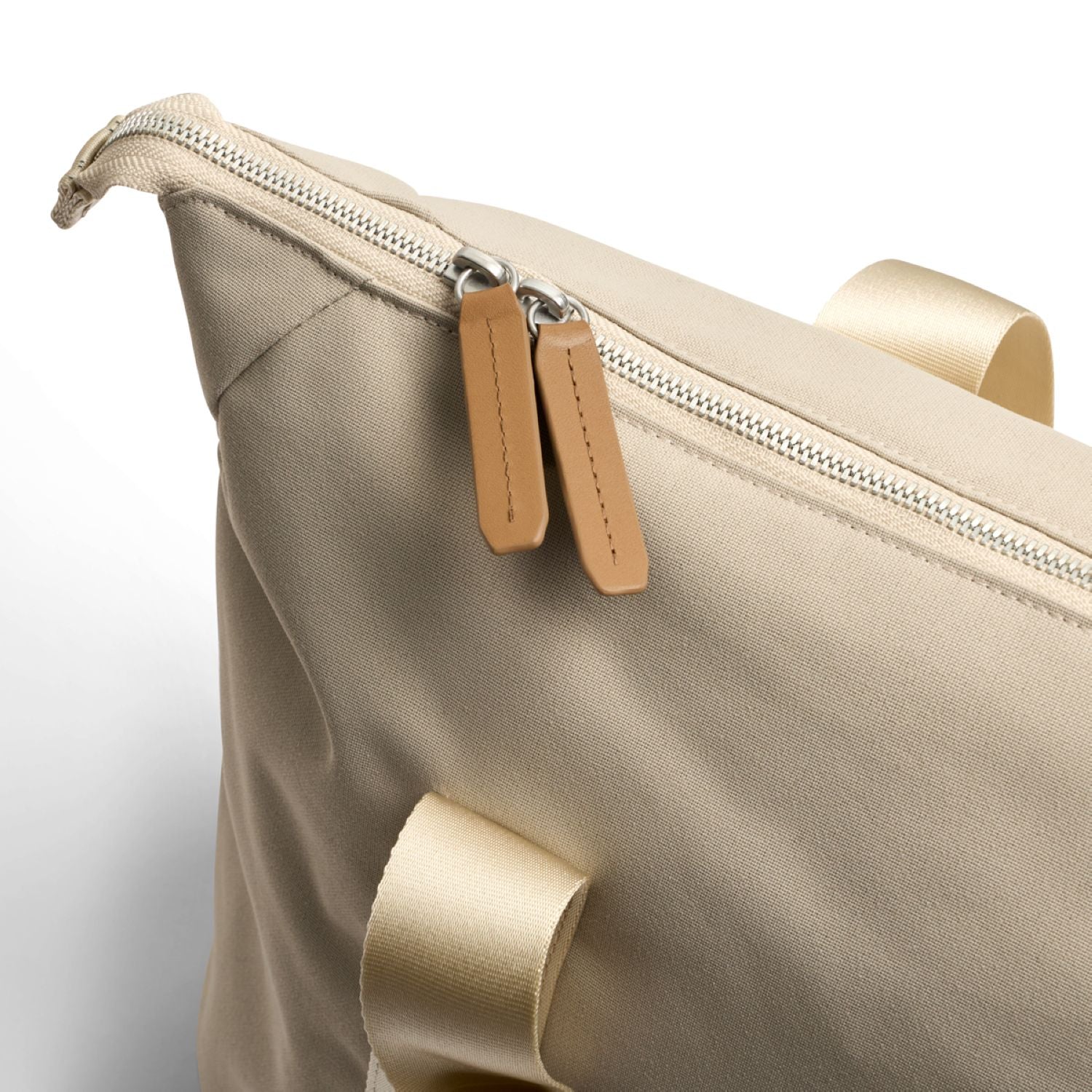 Bellroy Classic Getaway Bag - Tahini