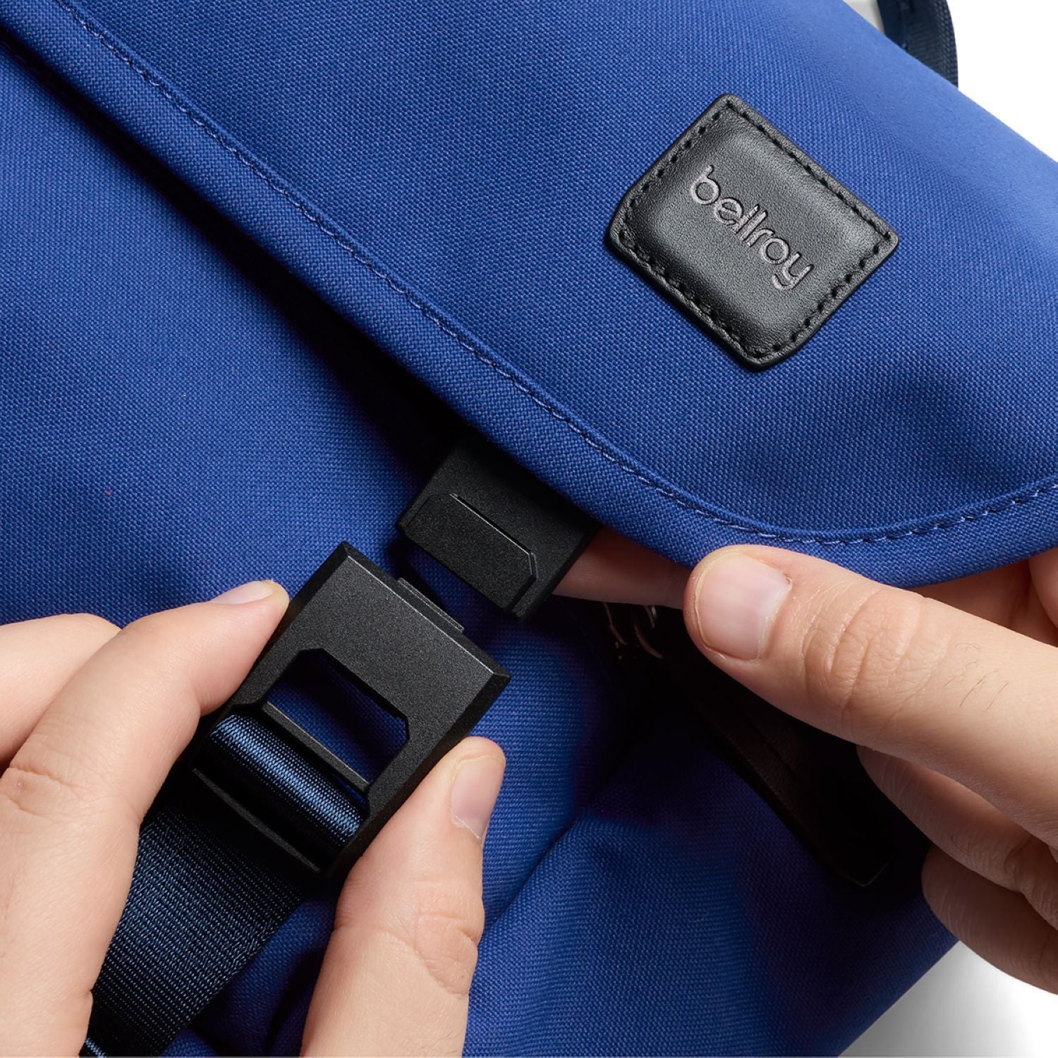 Bellroy Classic Messenger (Gaming Edition) - Indigo