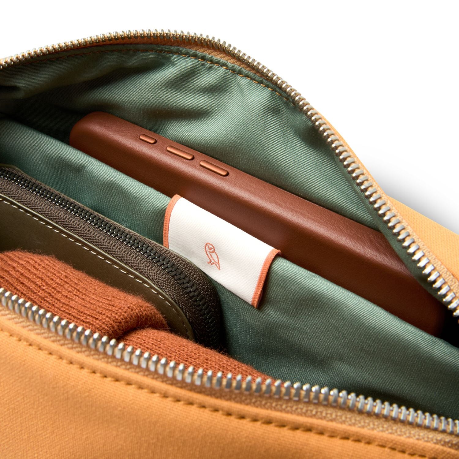 Bellroy Classic Sling 5L - Butterscotch