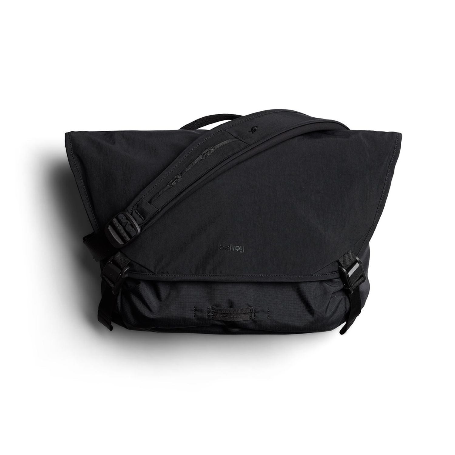 Bellroy Venture Messenger 16" - Black