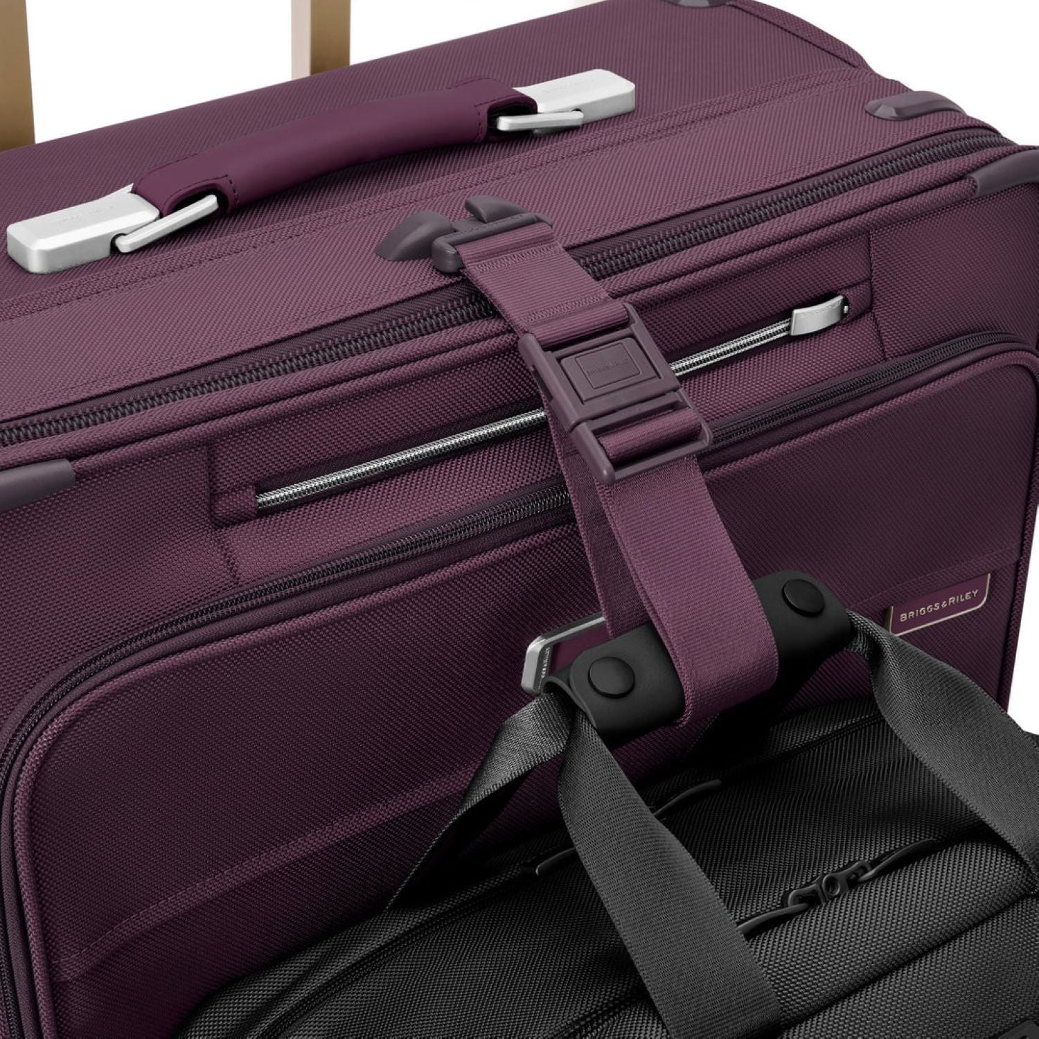 Briggs & Riley Baseline Medium Expandable Spinner - Plum