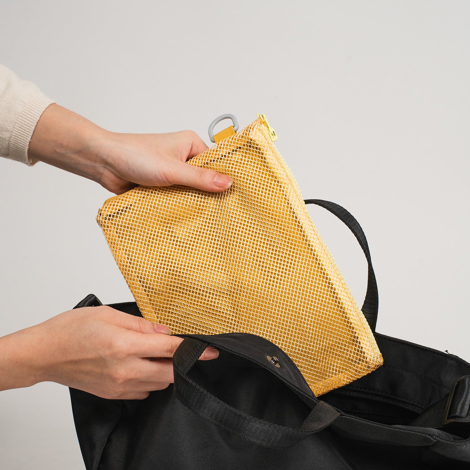 Crossing Mia Double Pocket Mesh 2Pcs Set - Yellow Mustard