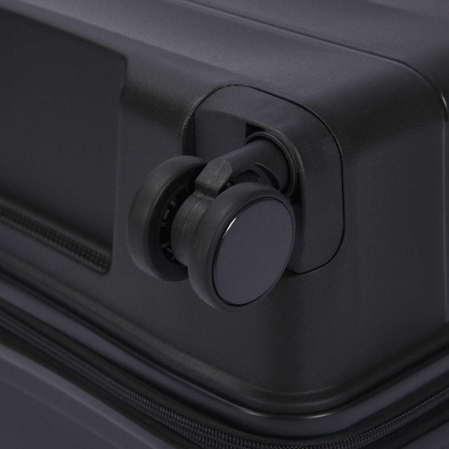 Crossing PRIM Polypropylene Medium Expandable Luggage - Black