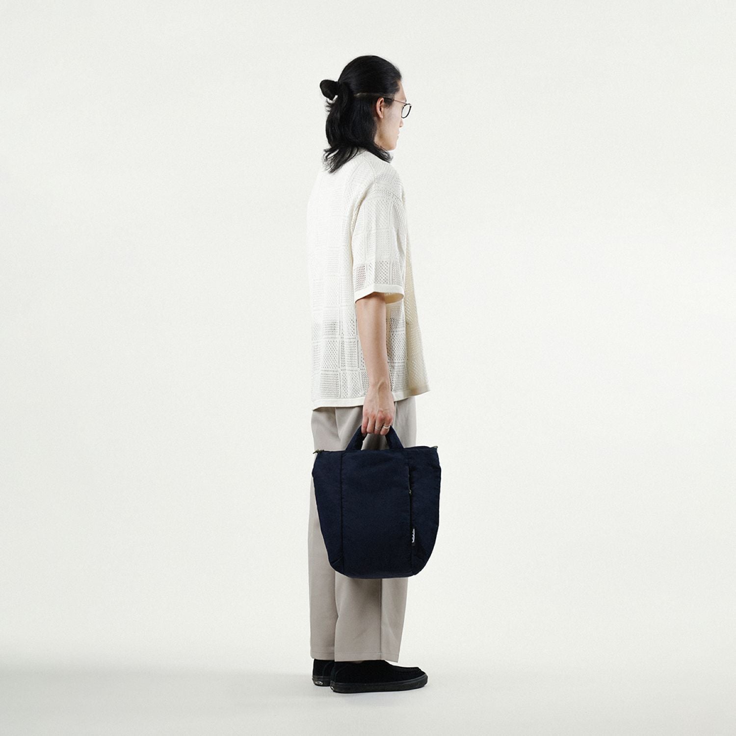 Hellolulu Julian Daily 2-Way Tote (Berry Blue)