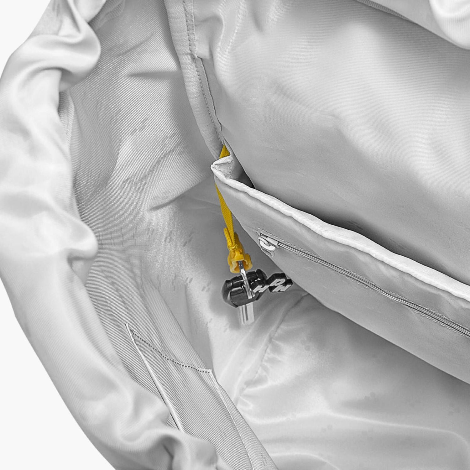 MAH Siro Cinch 18L Backpack - Black