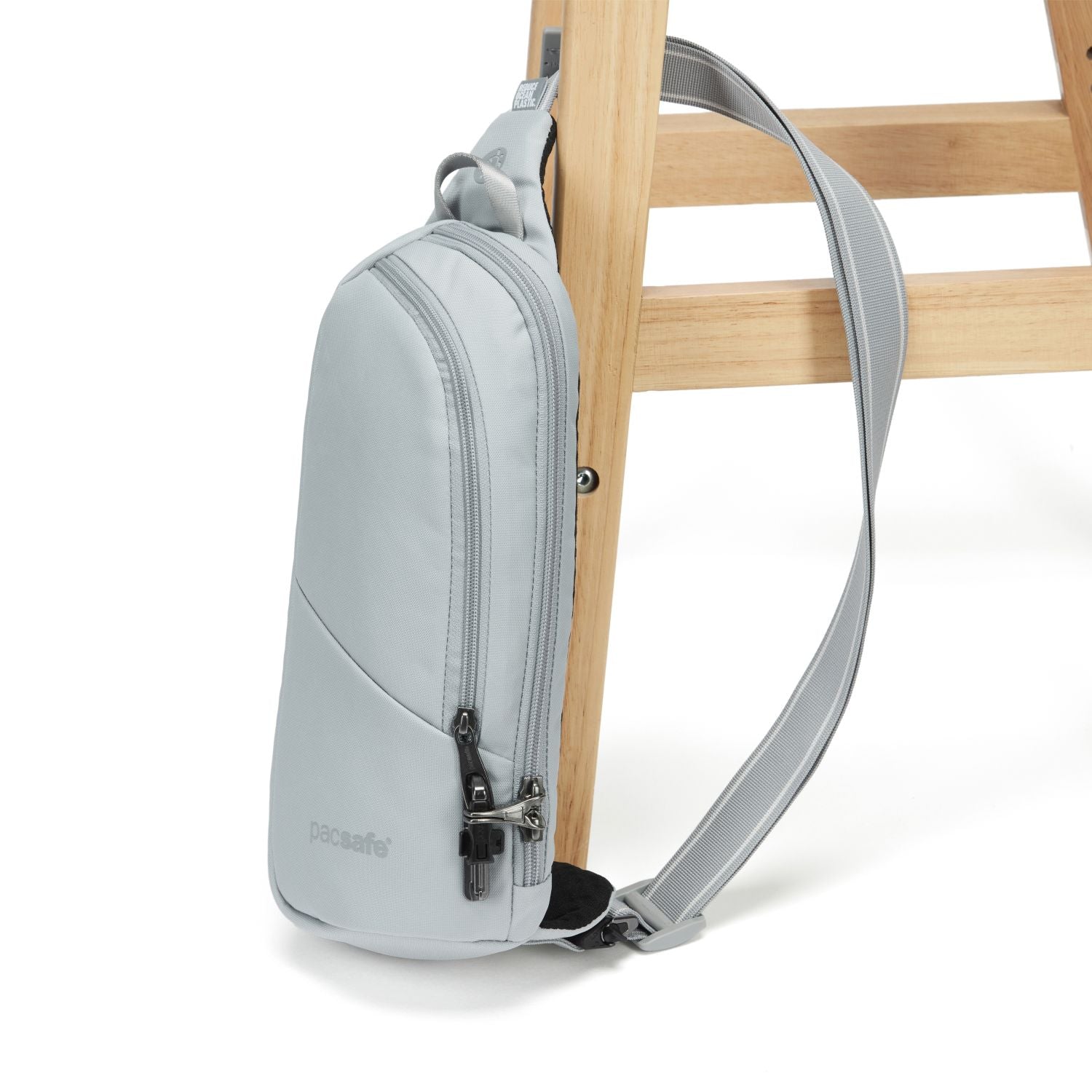 Pacsafe Vibe 150 Anti-theft Action Sling Pack - Digital Gray