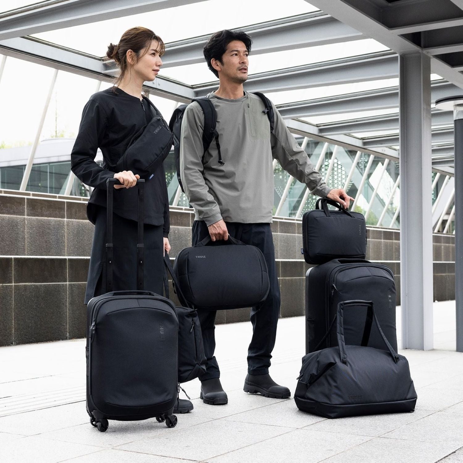 Thule Subterra 2 Carry-On Spinner 55cm/35L - Black
