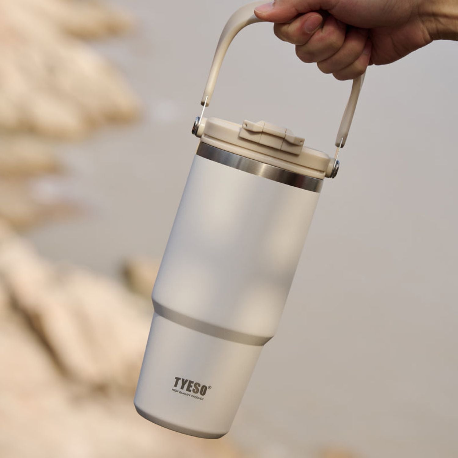 Tyeso Roam 2.0 Leakproof 2 In 1 Sip & Straw Lid S/S Vacuum Insulated Tumbler With Handle 750ML - White