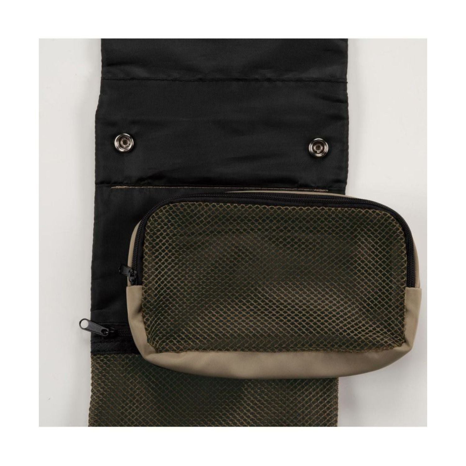 WPC Ondoo Travel Hanging Toiletry Kit (Black)